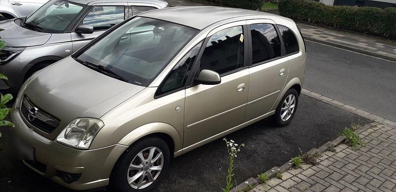 Gold Gebraucht 2007 Opel Meriva Van / Kleinbus | 1.500 € (Guter Preis) - Bild 1/4