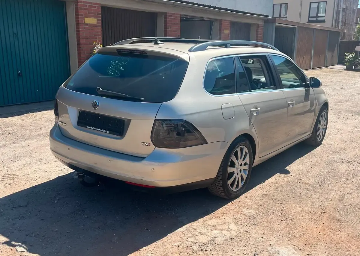 Gebraucht VW Golf V 140 PS (102 kW) 2007 Gold Kombi