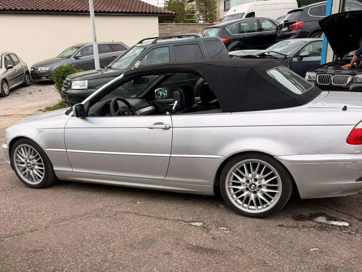 Gebraucht BMW 318 Cabriolet 143 PS (105 kW) 2003 Grau Cabrio