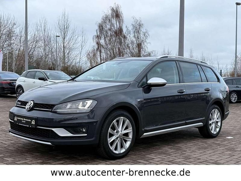 Gebraucht VW Golf Alltrack 184 PS (135 kW) 2015 Uranograu/cinza urano Kombi