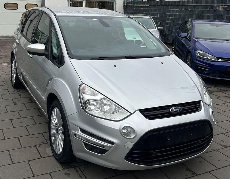 Gebraucht Ford S-MAX Business Edition 140 PS (102 kW) 2015 Silber Van / Kleinbus