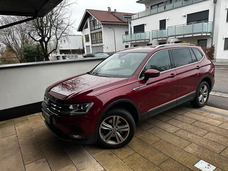 Gebraucht VW Tiguan Allspace 150 PS (110 kW) 2019 Rot SUV