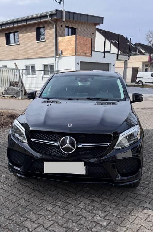 Schwarz Gebraucht 2019 Mercedes GLE350 SUV | 34.900 € - Bild 1/4