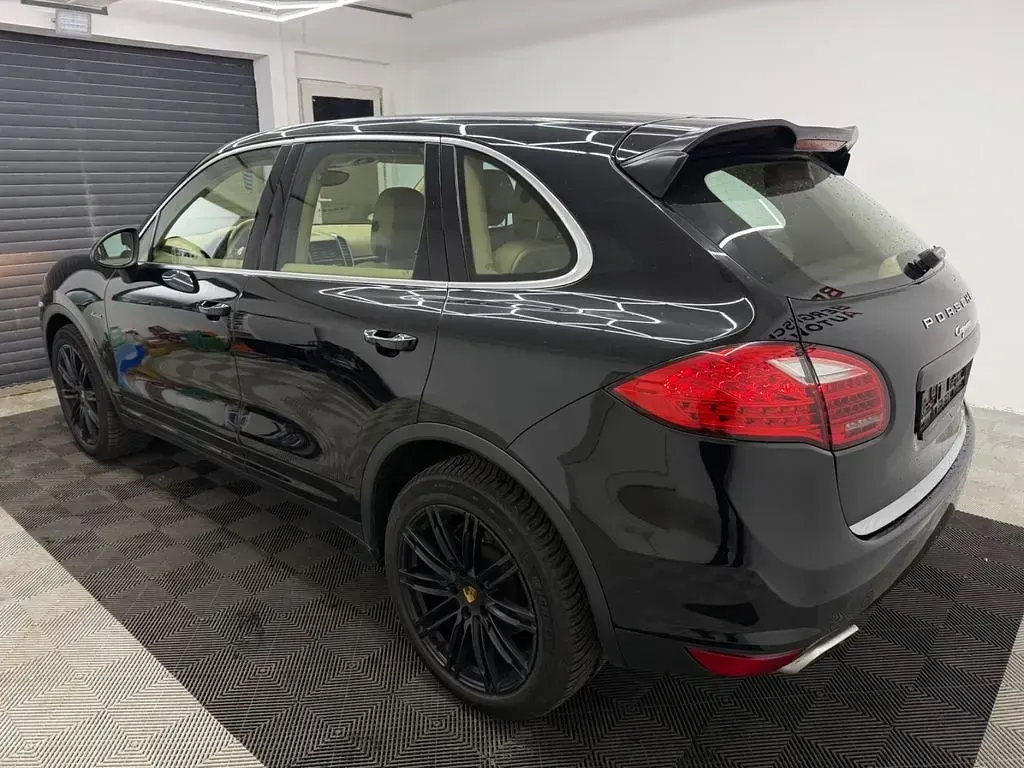 Gebraucht Porsche Cayenne 245 PS (180 kW) 2013 Schwarz SUV