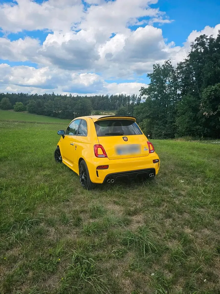 Gebraucht Abarth 595 Pista 165 PS (121 kW) 2020 Gelb Kleinwagen