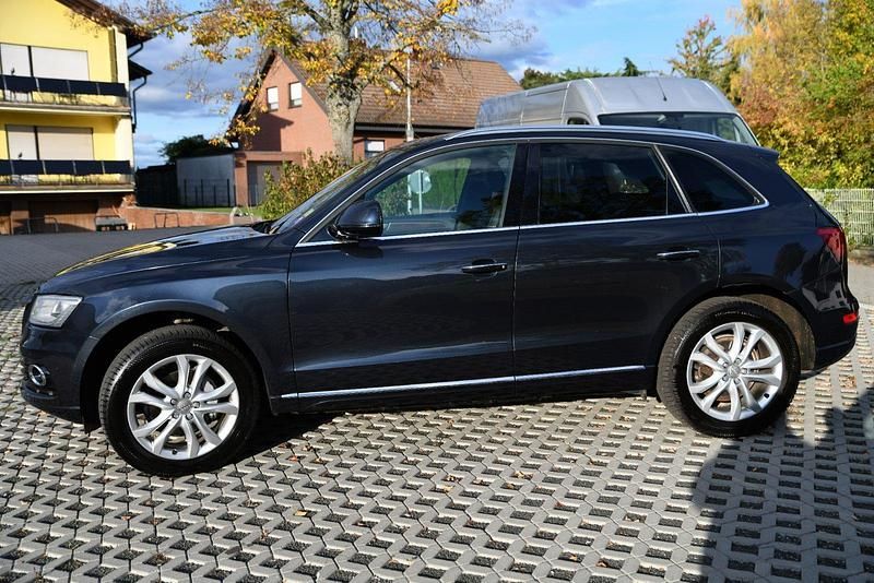 Blau Gebraucht 2017 Audi Q5 SUV | 17.800 € (Superpreis) - Bild 1/4