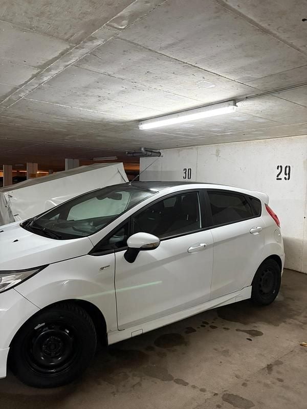 Gebraucht Ford Fiesta ST-Line 101 PS (74 kW) 2017 Weiß Kleinwagen