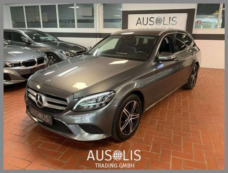 Grau Gebraucht 2021 Mercedes C180 Avantgarde Kombi | 19.790 € (Superpreis) - Bild 1/4