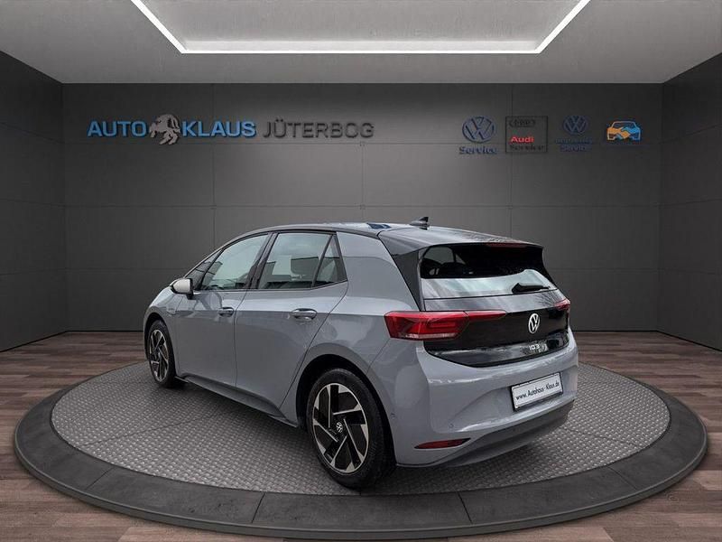 Gebraucht VW ID.3 Pro Performance 150 kW (204 PS) 2023 Mondsteingrauu Kleinwagen