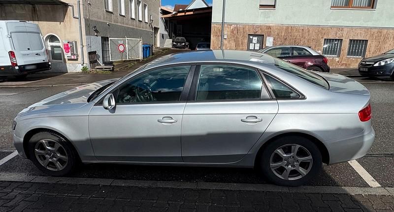 Gebraucht Audi A4 160 PS (117 kW) 2009 Silber Limousine