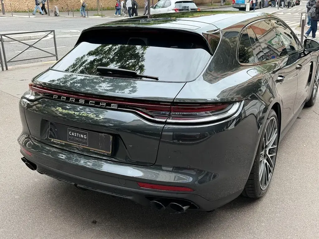 Gebraucht Porsche Panamera Turbo E-Hybrid 680 PS (500 kW) 2023 Schwarz Kleinwagen