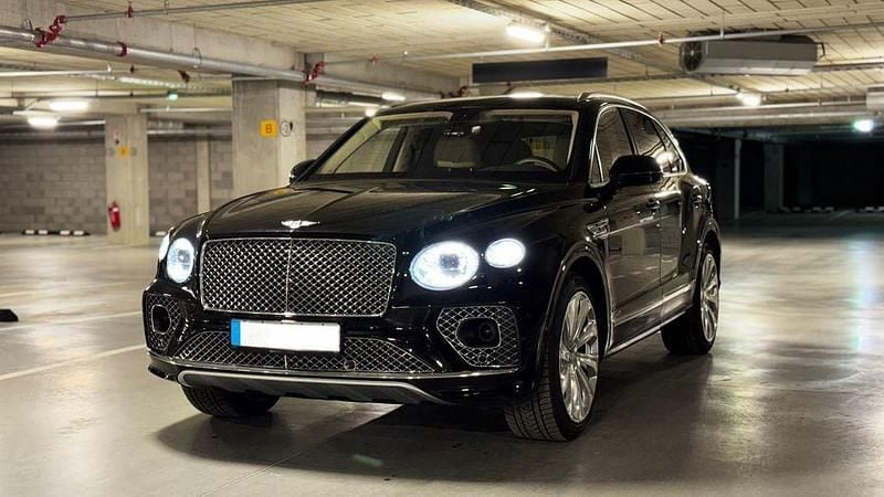Gebraucht Bentley Bentayga Mulliner 551 PS (405 kW) 2022 Schwarz SUV