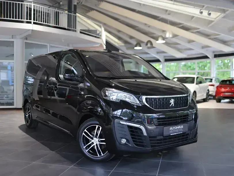 Gebraucht Peugeot Traveller Active 150 PS (110 kW) 2017 Schwarz Van / Kleinbus