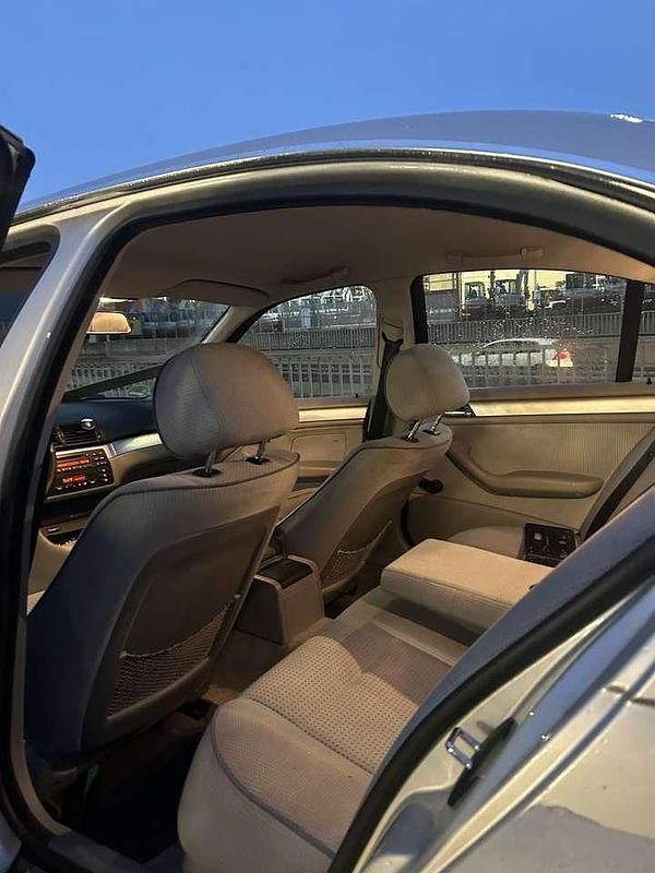 Gebraucht BMW 323 170 PS (125 kW) 1999 Limousine