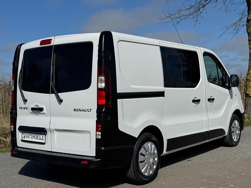 Gebraucht Renault Trafic 125 PS (91 kW) 2019 Weiß Van / Kleinbus