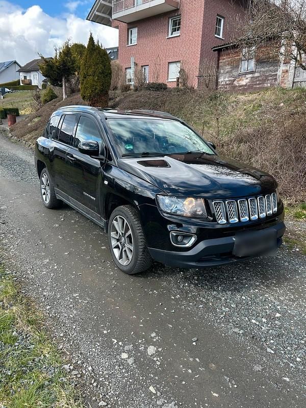 Gebraucht Jeep Compass Limited 163 PS (119 kW) 2014 Schwarz SUV