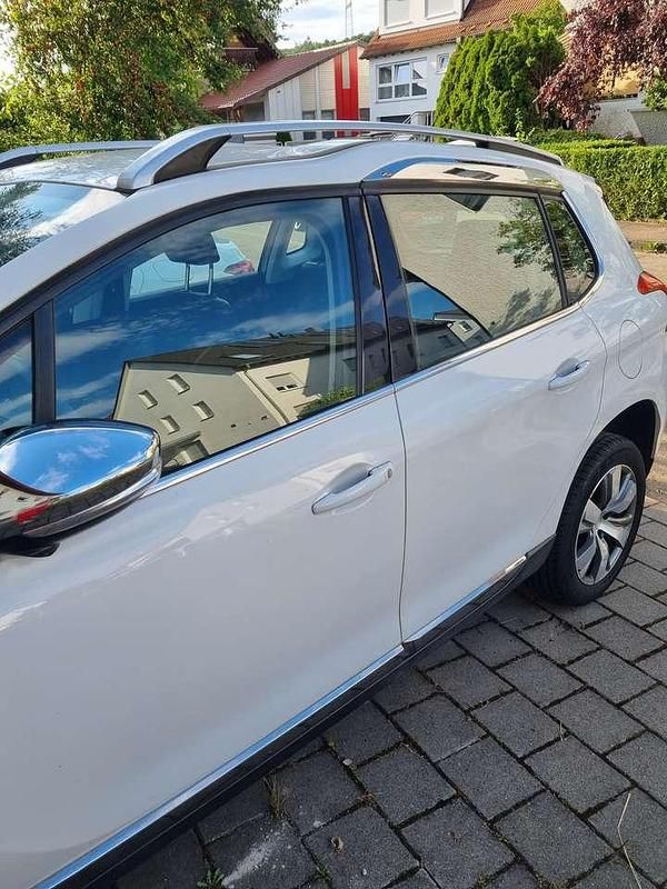 Gebraucht Peugeot 2008 Style 99 PS (72 kW) 2016 Weiß SUV