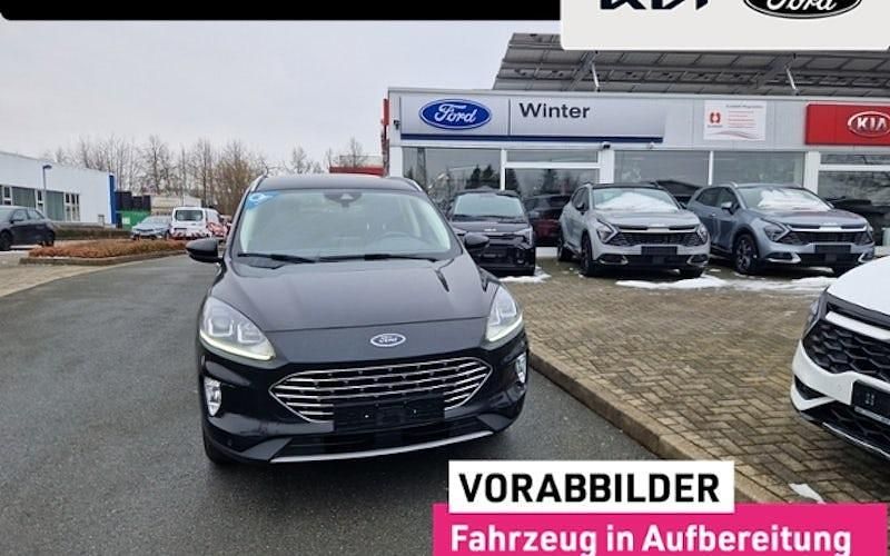 Grau Gebraucht 2022 Ford Kuga Titanium SUV | 25.899 € (Guter Preis) - Bild 1/4