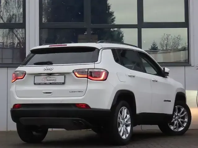 Gebraucht Jeep Compass 197 PS (144 kW) 2021 Weiß SUV