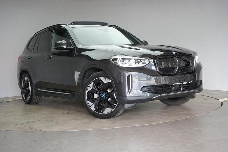 Gebraucht BMW iX3 Impressive 210 kW (286 PS) 2021 Sophistograu brillanteffekt SUV