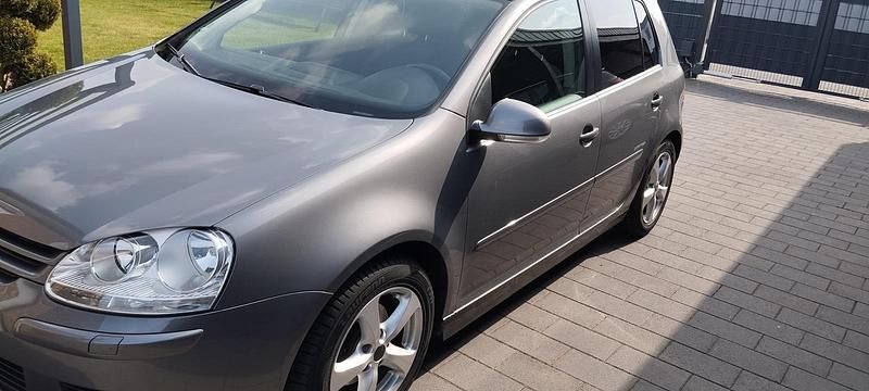 Gebraucht VW Golf V 80 PS (58 kW) 2008 Grau Kleinwagen