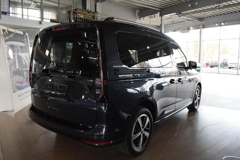 Neu VW Caddy Life 102 PS (75 kW) 2026 Blau Van / Kleinbus