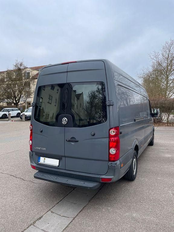Gebraucht VW Crafter 163 PS (119 kW) 2016 Grau Van