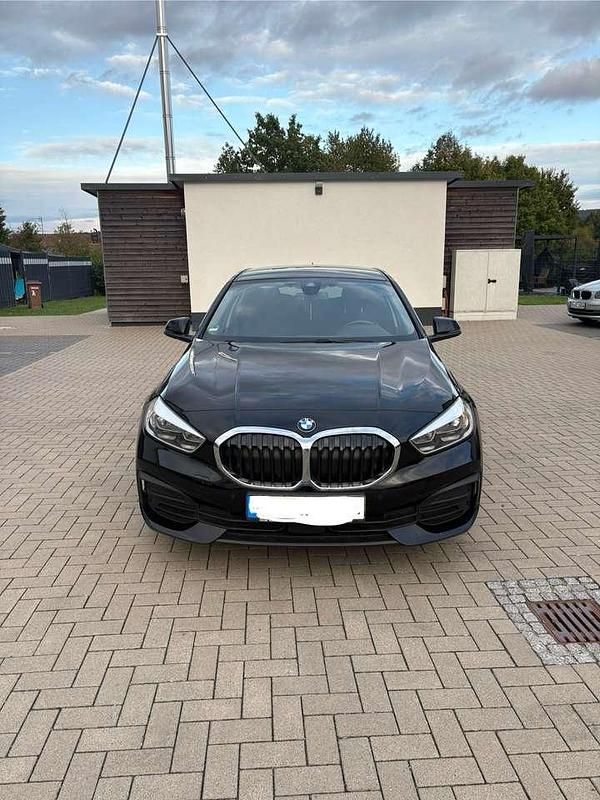 Gebraucht BMW 116 Advantage 116 PS (85 kW) 2019 Schwarz Kleinwagen