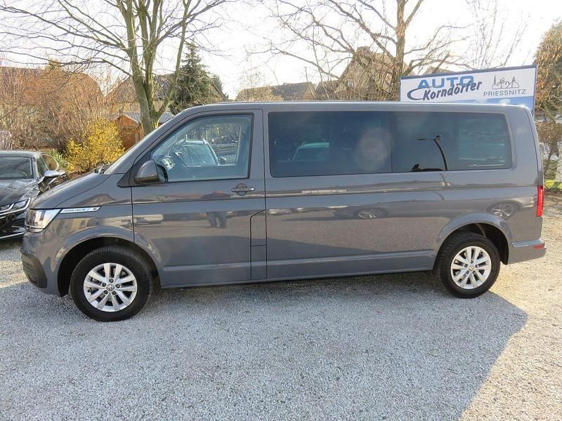 Gebraucht VW Caravelle Comfortline 150 PS (110 kW) 2024 Grau Van / Kleinbus