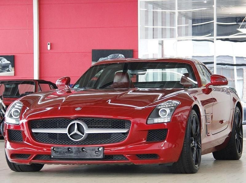 Saphirrot (metallic) Gebraucht 2010 Mercedes SLS AMG AMG Coupé | 117.850 € (Etwas zu teuer) - Bild 1/4