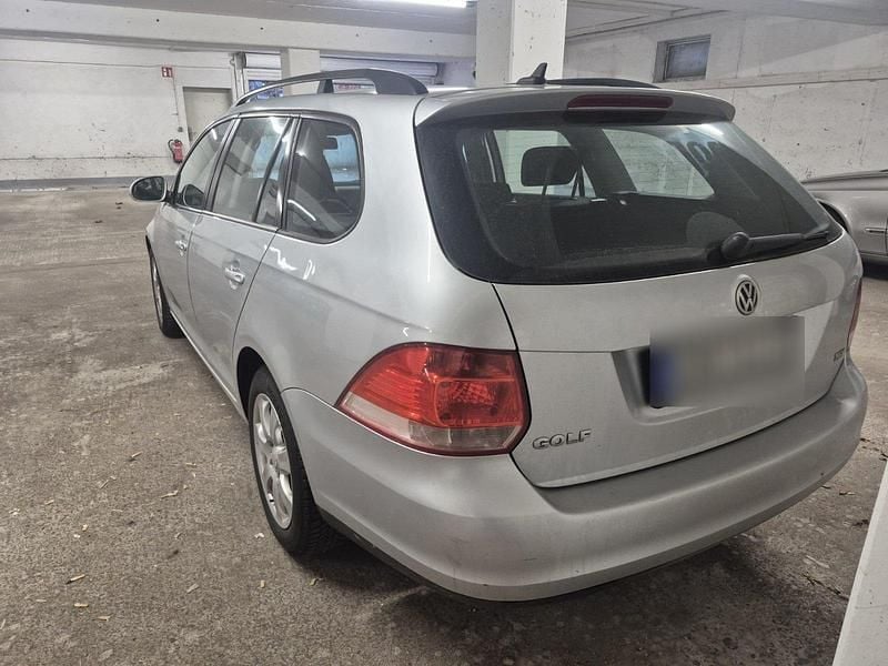 Second-hand VW Golf VI 101 CP (74 kW) 2008 Argintiu Hatchback