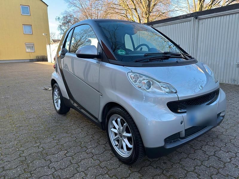 Gebraucht Smart ForTwo Coupé 61 PS (44 kW) 2010 Silber Coupé