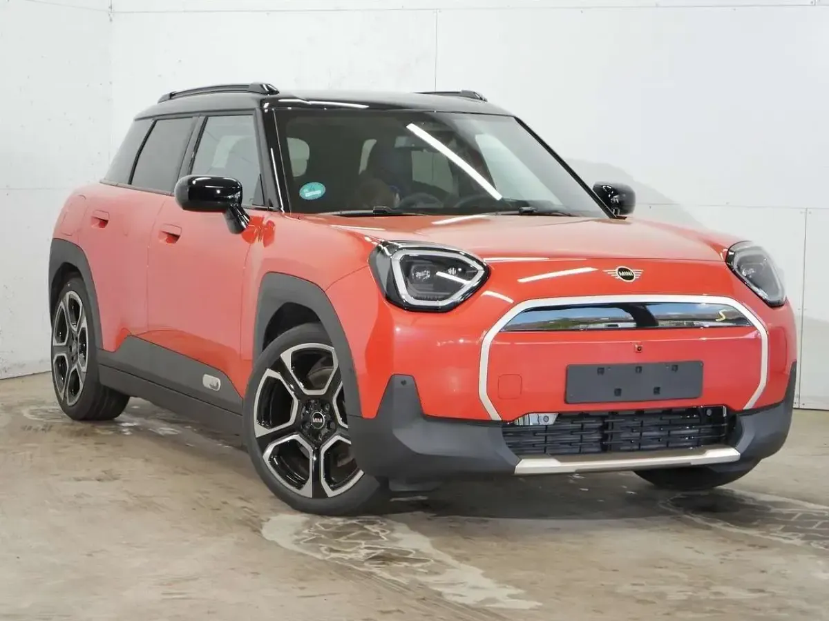 Gebraucht Mini Aceman Favoured 160 kW (218 PS) 2025 Rebel red SUV