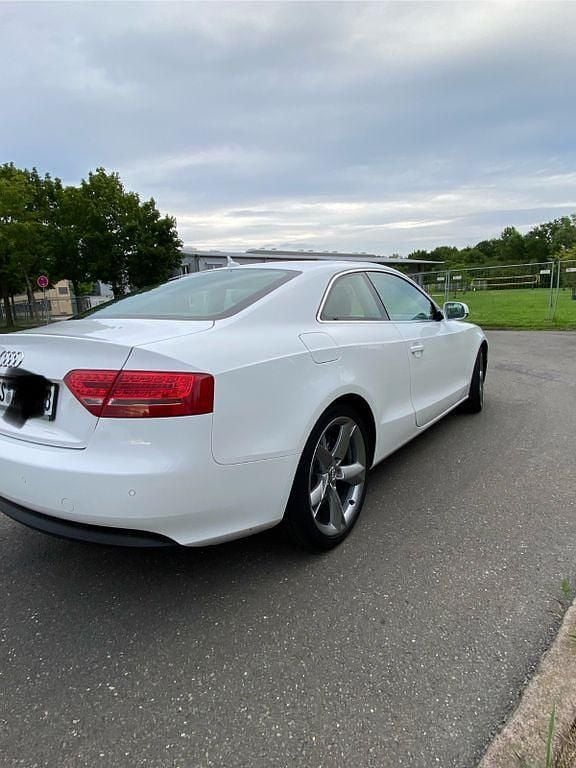 Gebraucht Audi A5 179 PS (131 kW) 2009 Weiß Coupé