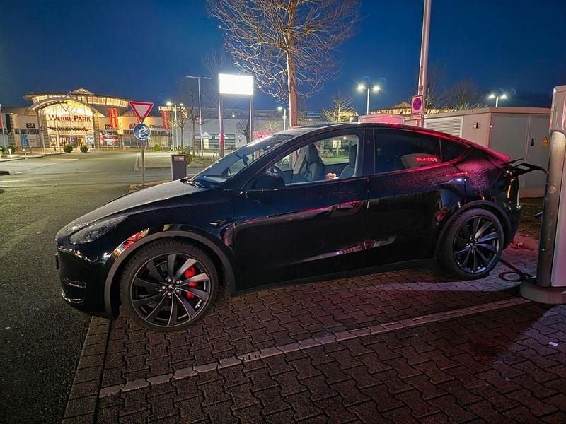 Gebraucht Tesla Model Y Performance 392 kW (534 PS) 2025 Schwarz SUV
