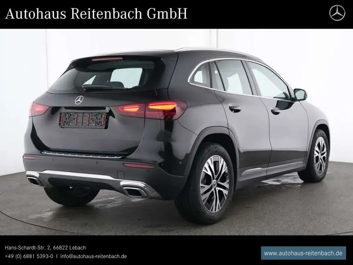 Gebraucht Mercedes GLA180 Progressive 136 PS (100 kW) 2025 Schwarz SUV