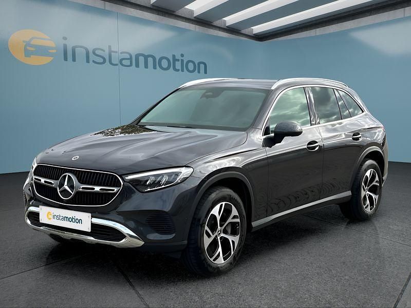 Gebraucht Mercedes GLC300e 333 PS (244 kW) 2024 Grau SUV