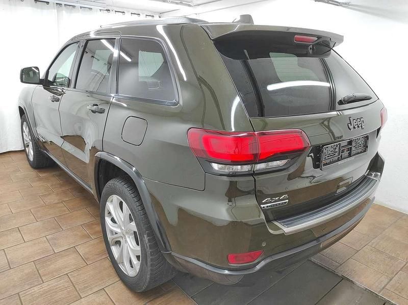 Gebraucht Jeep Grand Cherokee Limited 250 PS (183 kW) 2017 Recon green clear coat SUV
