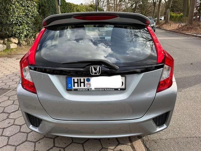 Gebraucht Honda Jazz Trend 102 PS (75 kW) 2017 Grau Kleinwagen