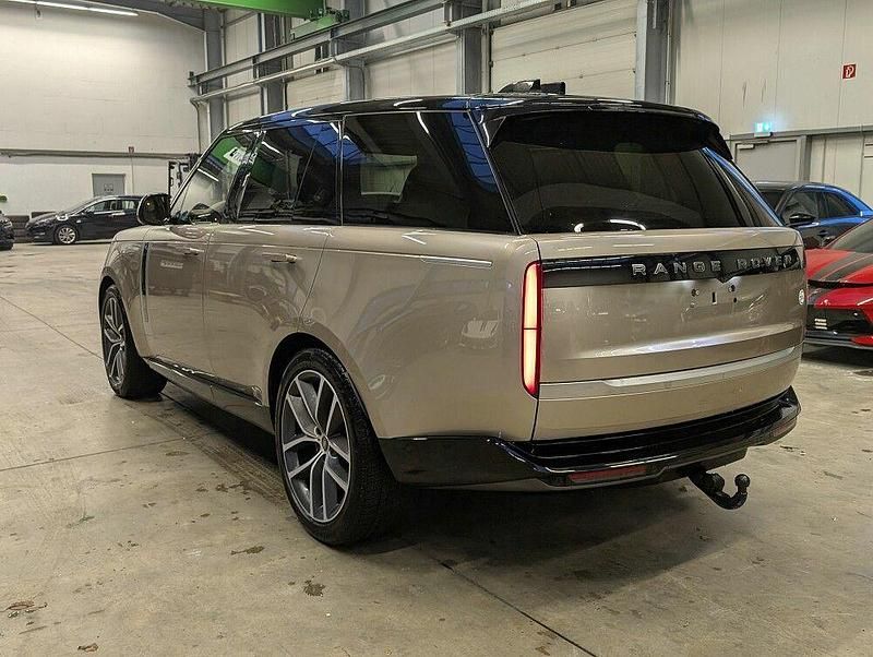 Gebraucht Land Rover Range Rover 530 PS (389 kW) 2023 Gold SUV