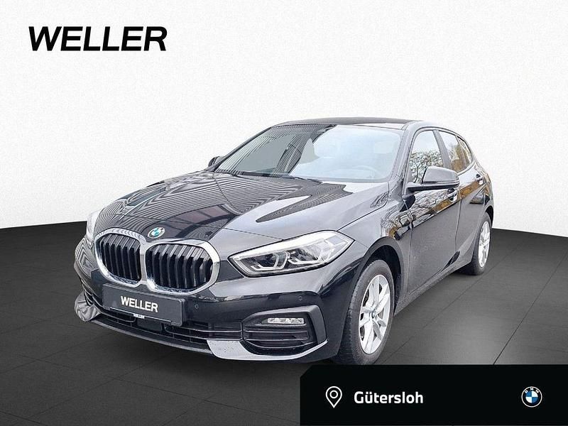 Black sapphire (schwarz) Gebraucht 2021 BMW 118 Advantage Kleinwagen | 17.490 € (Guter Preis) - Bild 1/4
