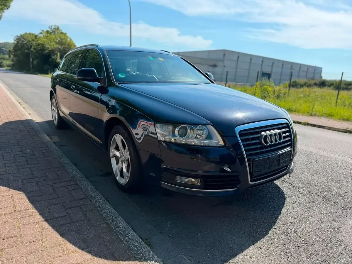 Gebraucht Audi A6 190 PS (139 kW) 2009 Blau Kombi