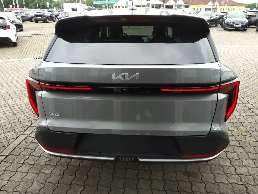 Neu Kia K4 Comfort 150 PS (110 kW) 2026 Stahlgrau metallic Kombi
