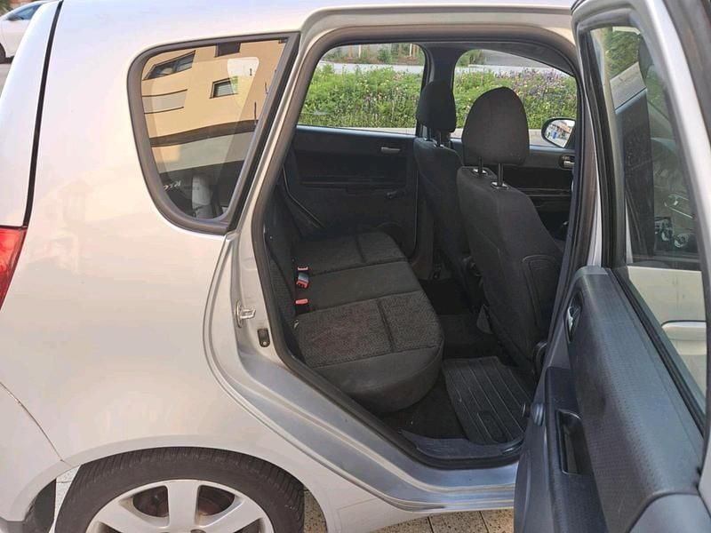 Grau Gebraucht 2012 Mitsubishi Colt Top Kleinwagen | 2.950 € - Bild 1/4