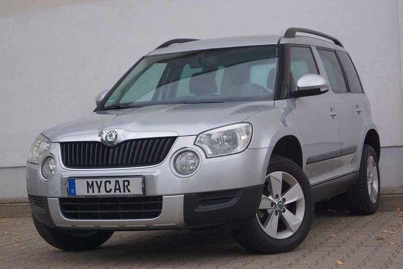 Silber Gebraucht 2011 Skoda Yeti Plus Edition SUV | 7.499 € (Fairer Preis) - Bild 1/4