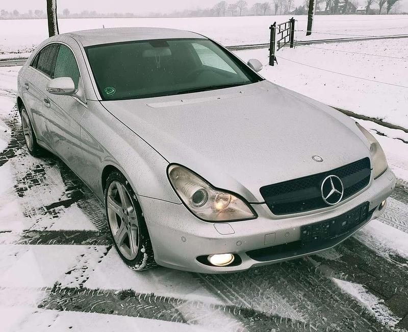 Silber Gebraucht 2007 Mercedes CLS320 Coupé | 6.650 € (Superpreis) - Bild 1/4