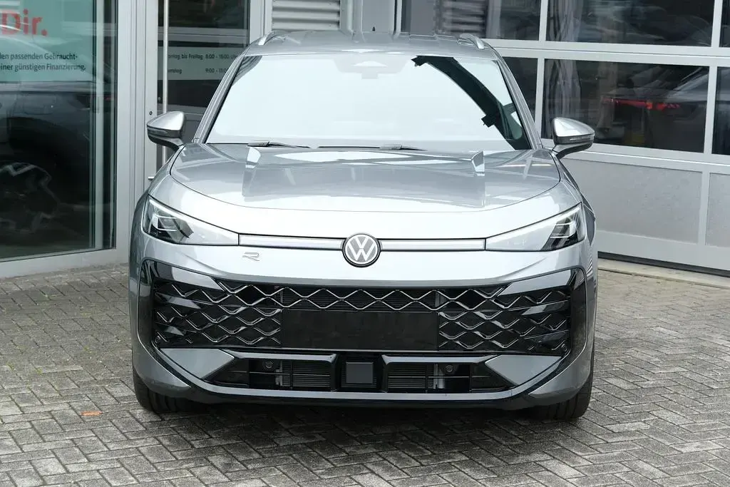 Neu VW T-Roc R-line 150 PS (110 kW) 2026 Grau SUV