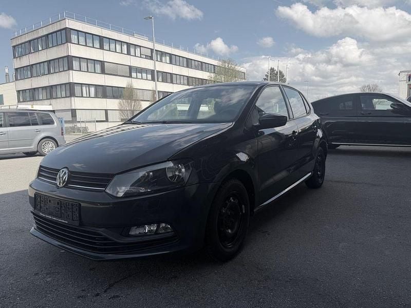 Second-hand VW Polo Trendline 60 CP (44 kW) 2017 Gri Berlinǎ
