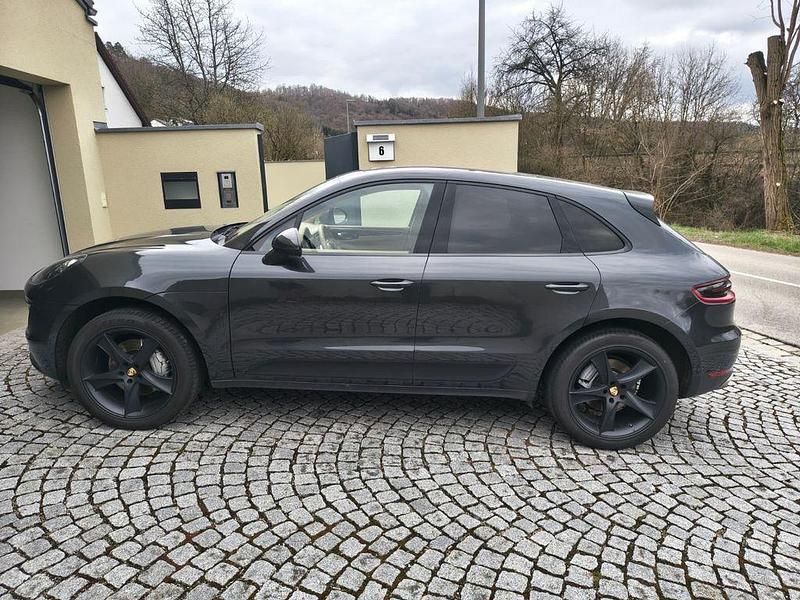 Gebraucht Porsche Macan S 258 PS (189 kW) 2016 Grau SUV