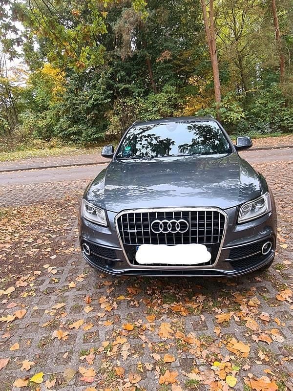 Grau Gebraucht 2015 Audi Q5 S-Line SUV | 19.500 € (Teuer) - Bild 1/4